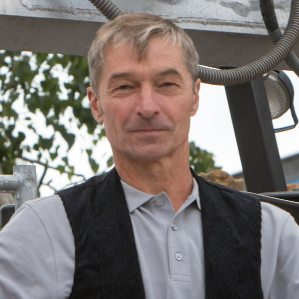 LUTZ MOTIKAT